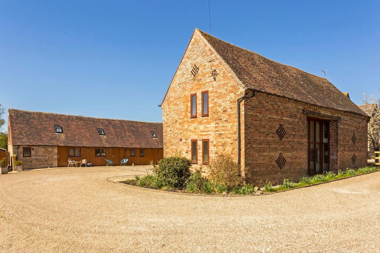 Bridge Farm Holiday Cottages カウ・ハニーボーン エクステリア 写真