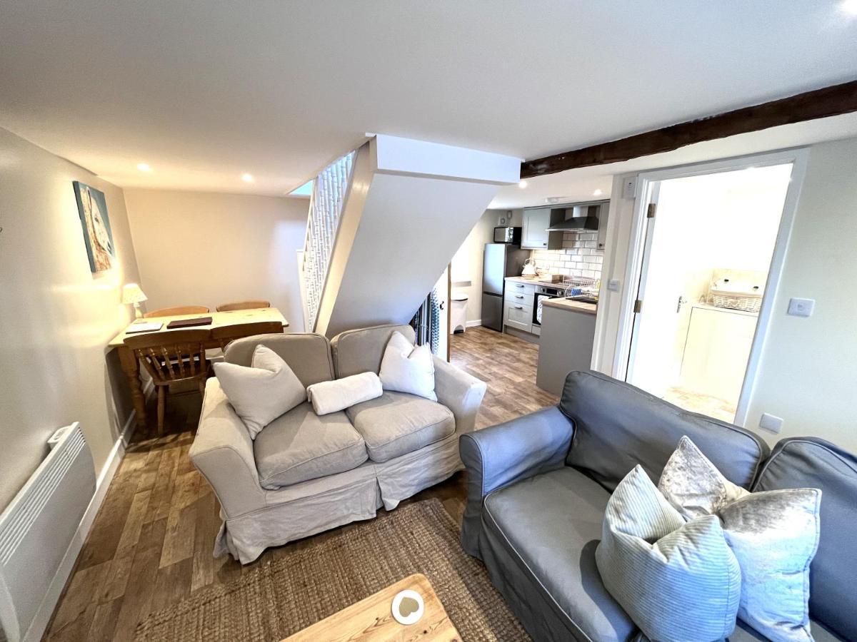 Bridge Farm Holiday Cottages カウ・ハニーボーン エクステリア 写真