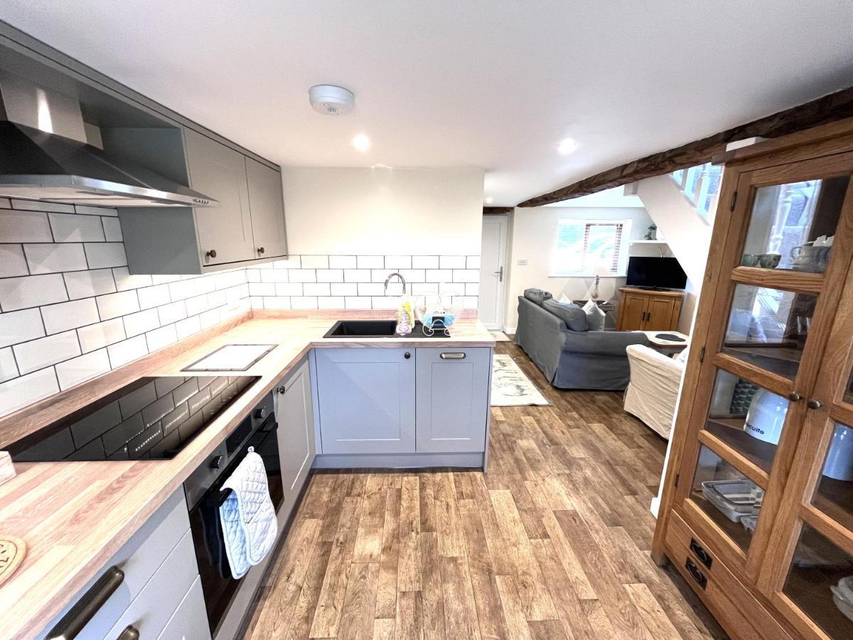 Bridge Farm Holiday Cottages カウ・ハニーボーン エクステリア 写真
