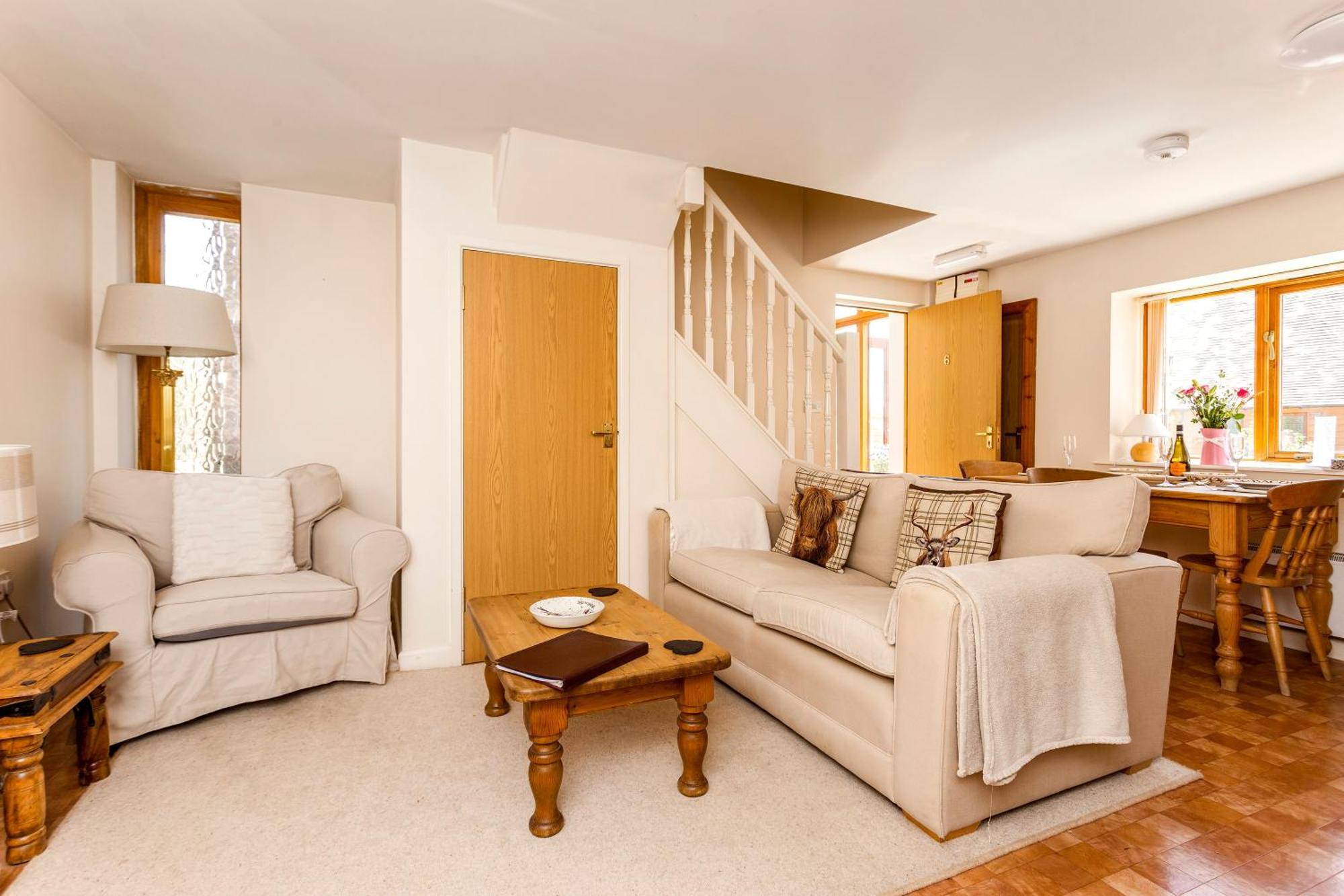 Bridge Farm Holiday Cottages カウ・ハニーボーン 部屋 写真