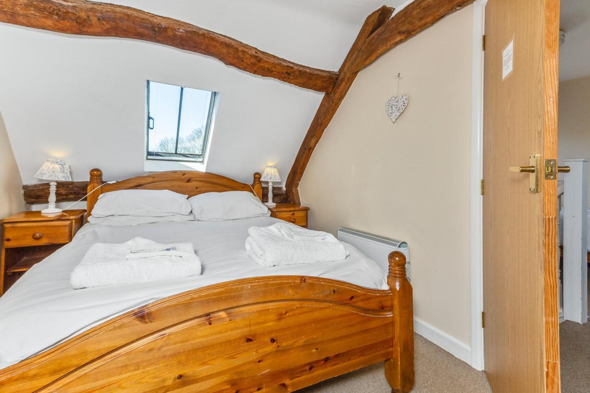 Bridge Farm Holiday Cottages カウ・ハニーボーン 部屋 写真