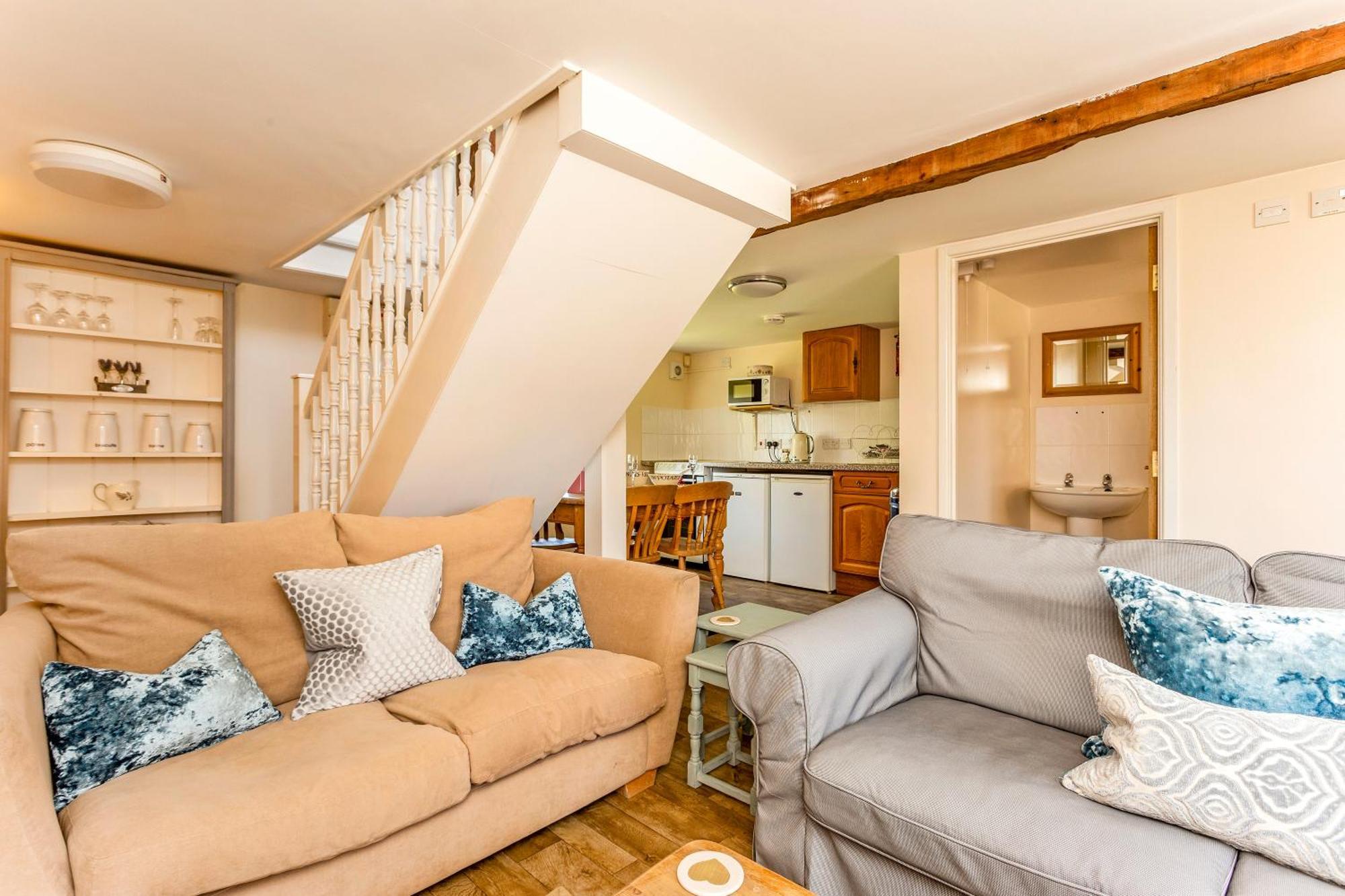 Bridge Farm Holiday Cottages カウ・ハニーボーン 部屋 写真