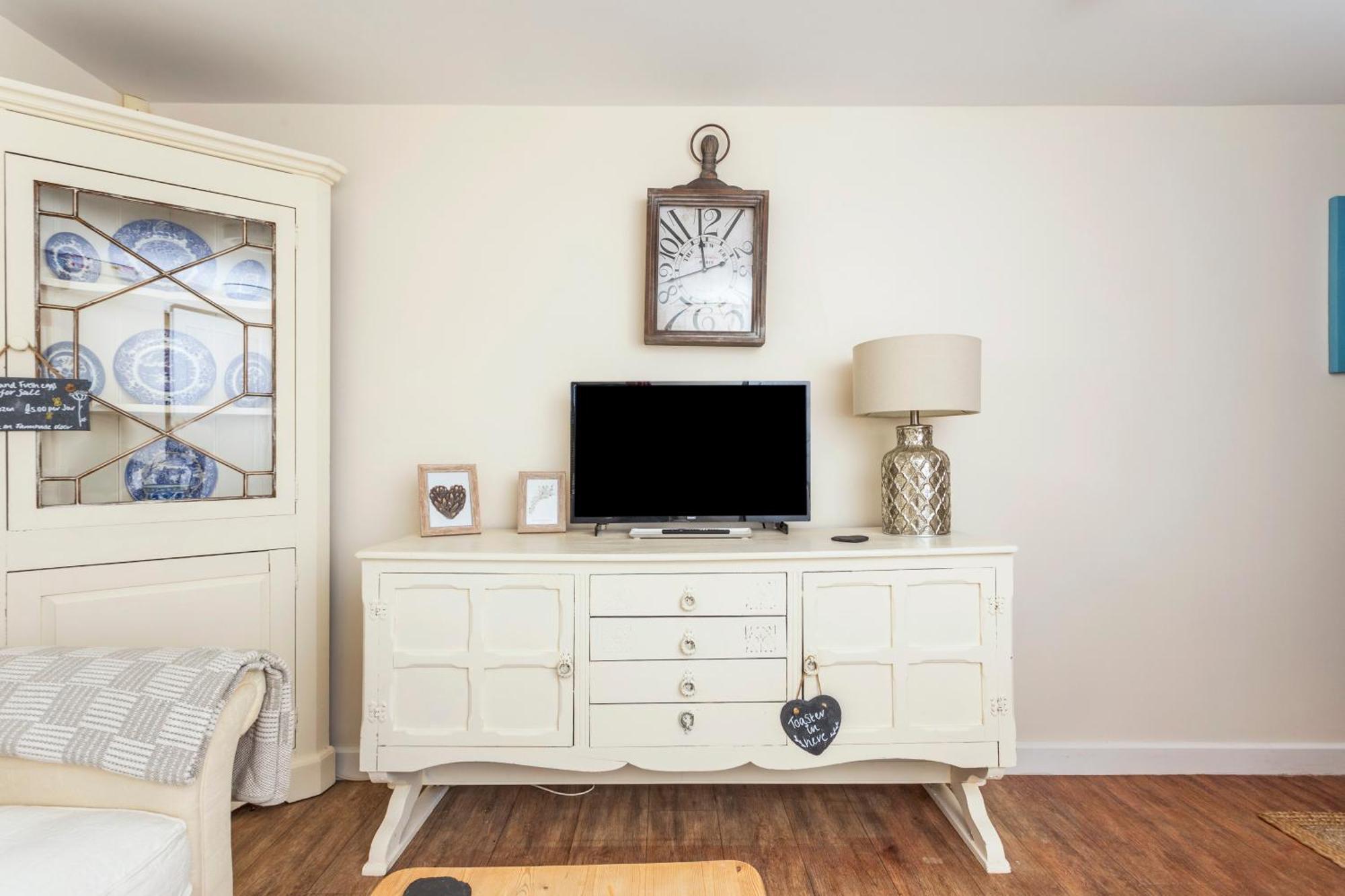 Bridge Farm Holiday Cottages カウ・ハニーボーン 部屋 写真
