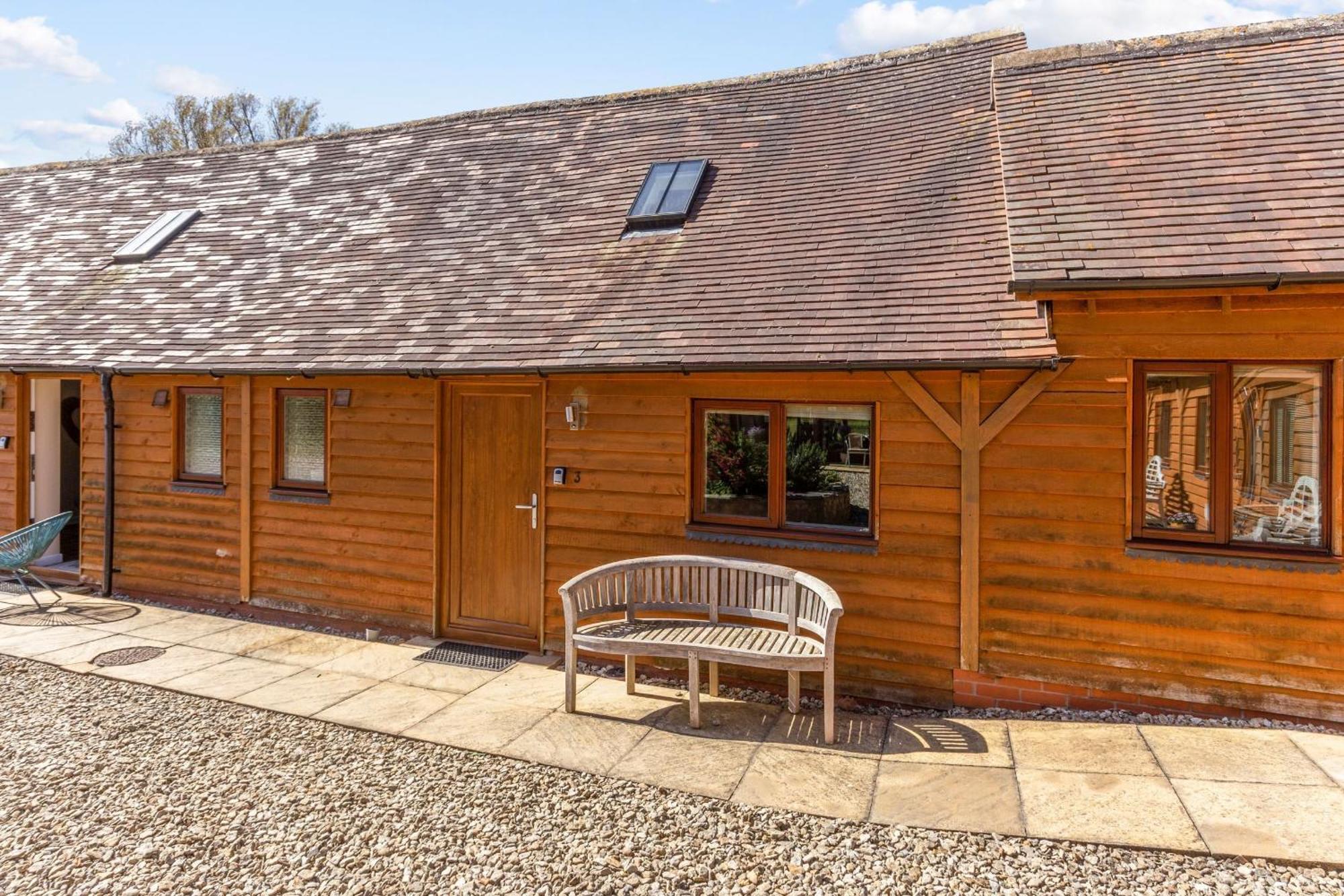 Bridge Farm Holiday Cottages カウ・ハニーボーン 部屋 写真